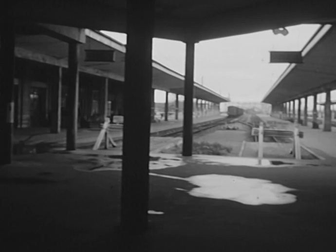 Premier Train De La Nouvelle Gare Bordeaux Saint Louis INA