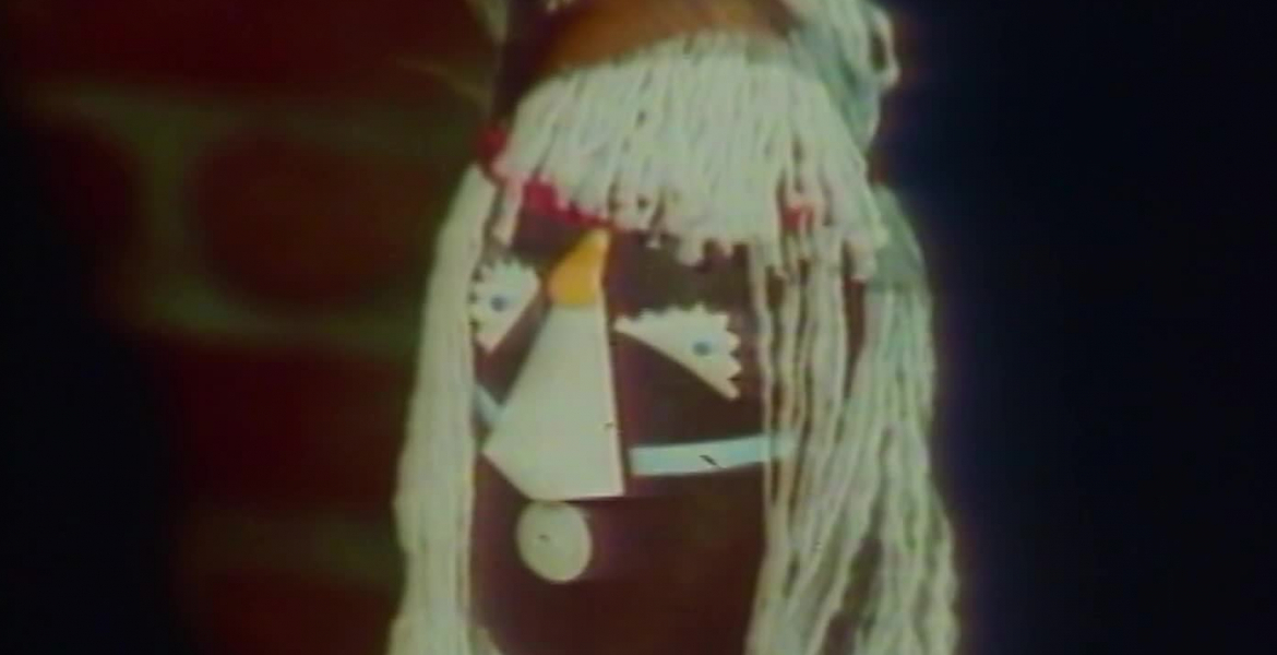 1981, comment fabriquer une marionnette avec des chaussettes ? | INA