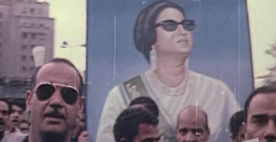 Le culte d'Oum Kalsoum, «la grande dame de la musique orientale» | INA