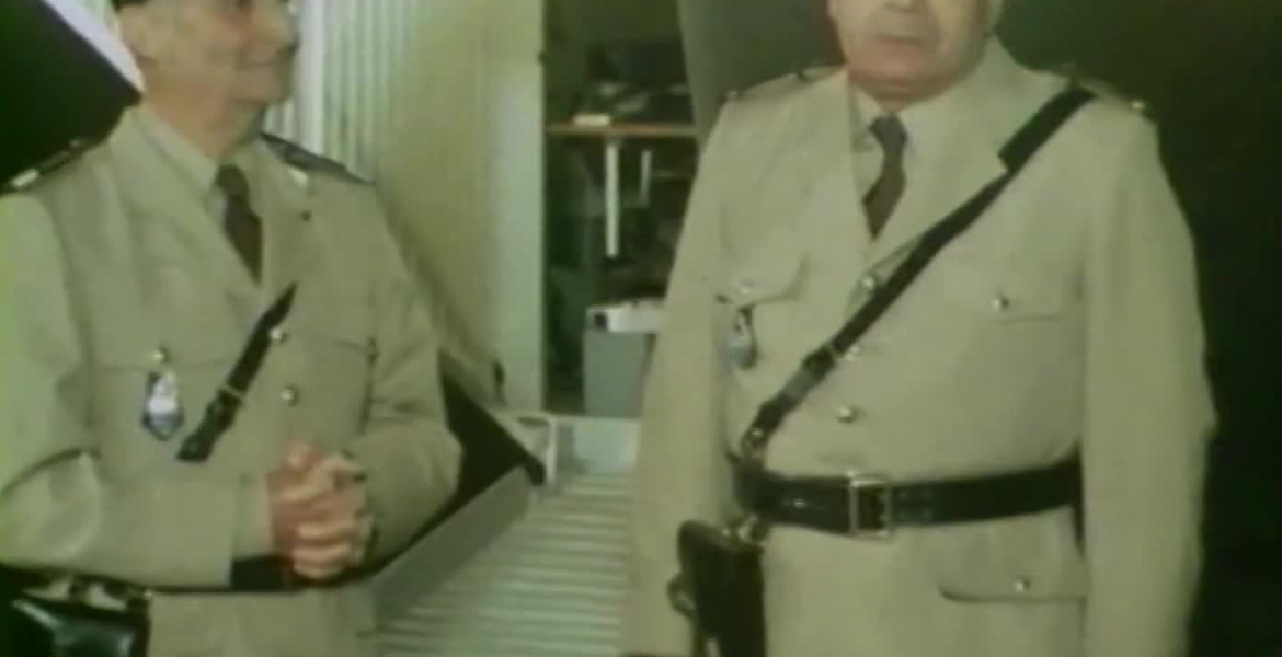 1978, sur le tournage du film Les gendarmes et les extraterrestres | INA