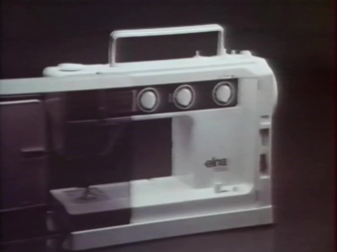 ELNA Air Electronic Machine à coudre INA