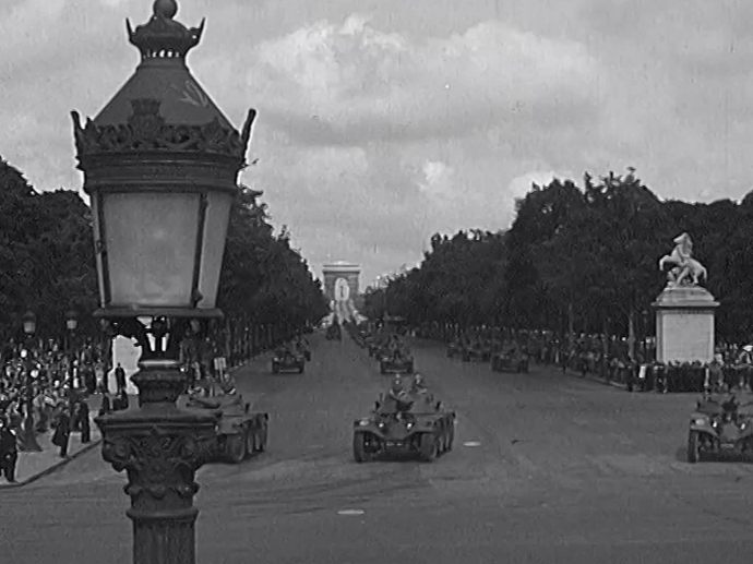 Défilé du 14 juillet 1961 à Paris INA