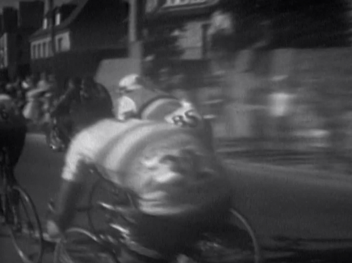 Michel Grain, Maurice Izier, Jean Monteyne et Arrey Ventura Diaz INA