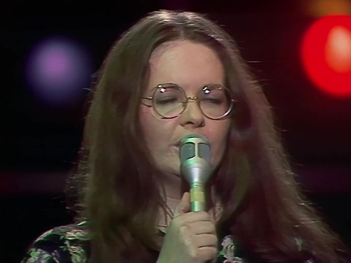 1978, Fabienne Thibeault interprète "Le Monde est stone" | INA