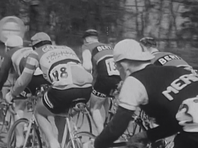 Document Cyclisme – 100e édition Paris-Roubaix – Souvenir De Course