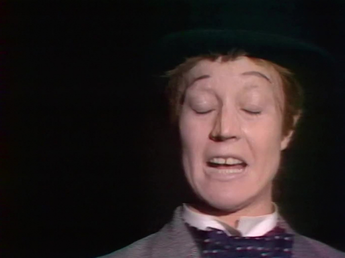 Duo Sylvie Vartan et Carlos "Laurel et Hardy" INA