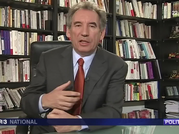Réactions de François Bayrou, Marine Le Pen et JeanLuc Mélenchon INA