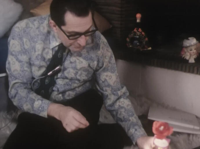 Le Professeur Abraham Moles donne une définition du kitsch INA