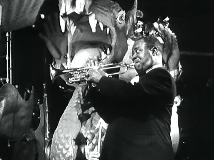 Louis Armstrong "C'est si bon" INA