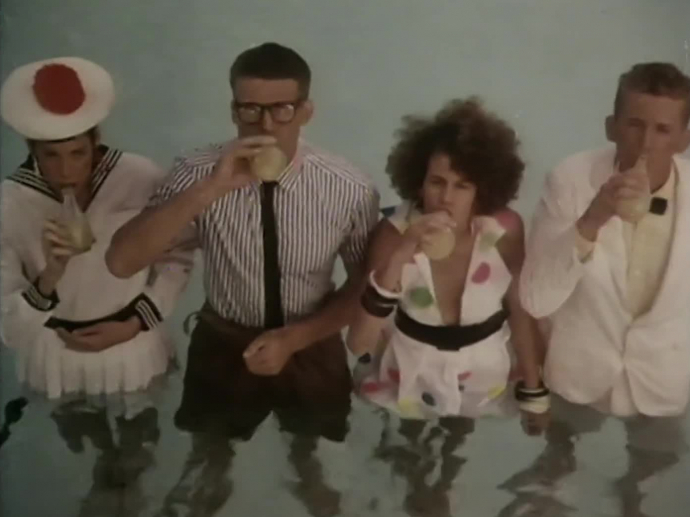 ORANGINA/CIE FRANCAISE PRODUIT ORANGINA SODA ORANGE/SOFT DRINK INA