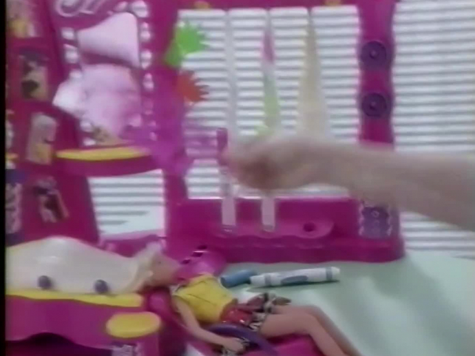 Poupée Sindy Hasbro Vintage 'Cheveux Fous' - 1994, Avec Habits D'origine