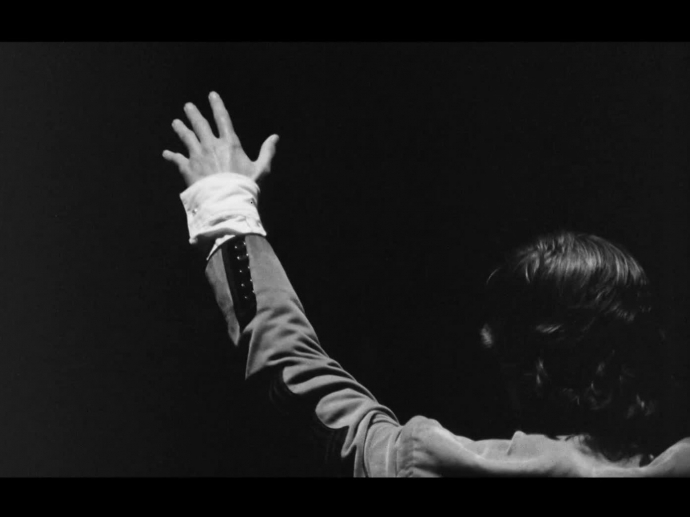 Antonio Gades y su compañia de baile en Cuba = Antonio Gades et sa ...