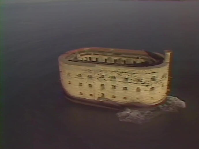 1990 le fort Boyard se refait une beauté et devient une star de jeu