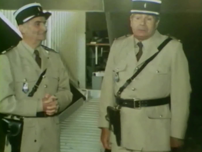 1978, sur le tournage du film Les gendarmes et les extraterrestres | INA