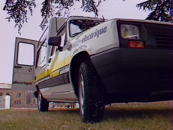 1985, la R5 express électrique de Renault | INA