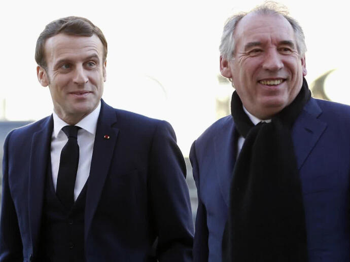 Macron-Bayrou : histoire d'une complicité | INA