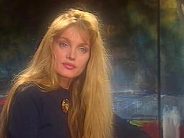 <p>Arielle Dombasle dans "Mélolanuit", 30 avril 1982</p>