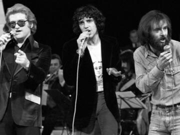 <p>Julien Clerc, Maxime Le Forestier et Eddy Mitchell. Numéro Un, 22 novembre 1975</p>